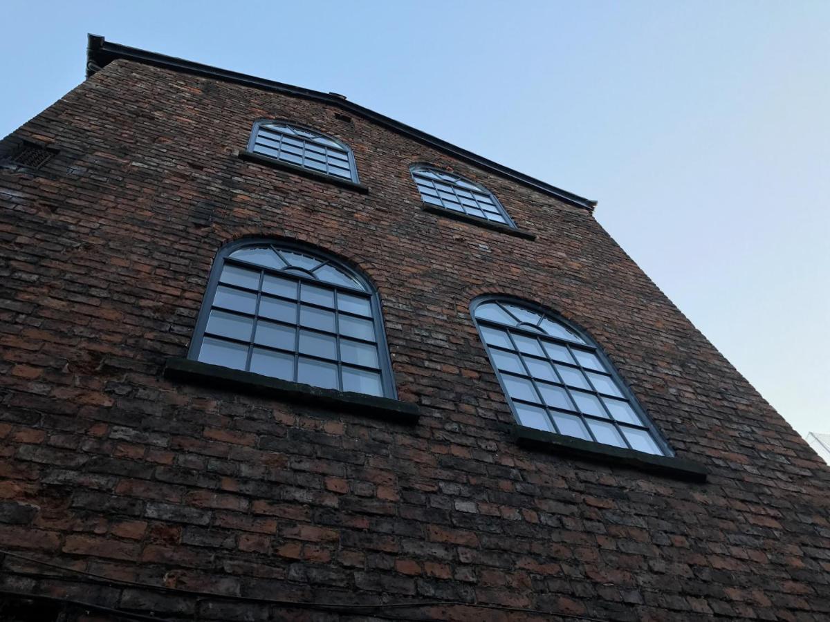 The Penthouse Gathering - Town Centre - Sleeps Up To 16 Wrexham Exterior foto